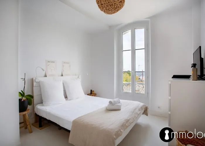Air-conditioned House